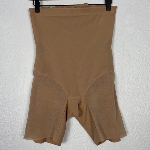 Honeylove SuperPower Short in Sand Size Large - Picture 3 of 5